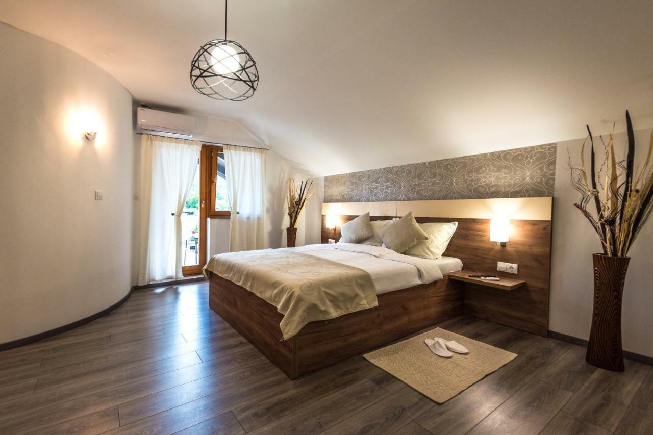 Guest House Vana コレニツァ エクステリア 写真