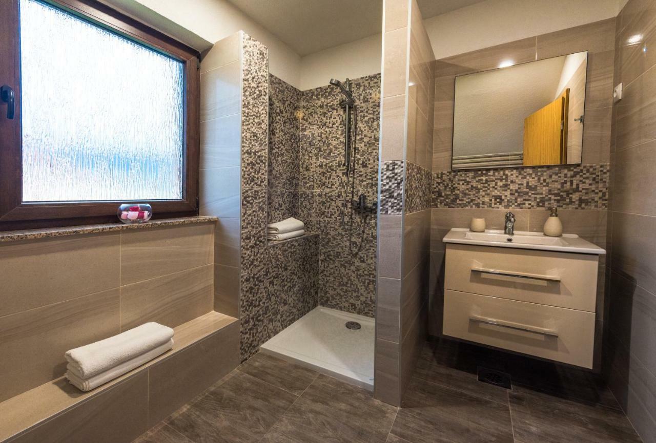 Guest House Vana コレニツァ エクステリア 写真